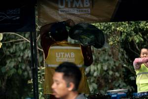 BIB: 
                            <button type="button" onclick="openModal(22790978)" class="btn btn-primary btn-sm float-right btn-popup" data-toggle="modal" data-target=".modal-high-quality">
                        <i class="fas fa-shopping-cart"></i> Add to Cart
                    </button>
                                            <button type="button" onclick="isThisMe(22790978, true)" class="btn btn-success btn-sm float-right btn-popup btn-isme hidden" data-toggle="tooltip" data-placement="bottom" title="นี่คือรูปของคุณใช่ไหม คลิกที่นี่เพื่อเอาเข้าอัลบั้ม">
                        <i class="fas fa-plus"></i> Add to album
                    </button>
                    <button type="button" onclick="isThisMe(22790978, false)" class="btn btn-warning btn-sm float-right btn-popup btn-isnotme hidden">
                        <i class="fas fa-ban"></i> Remove from album
                    </button>